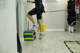 man going to wall climb